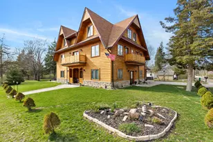 79 Pershing St, South Haven, MI 49090 - Photo 1