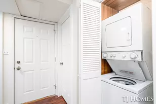 2561-2563 Burton Street SE, Grand Rapids, MI 49546 - Photo 14