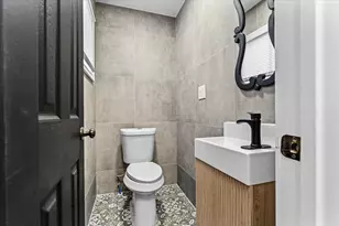 3751 Leslie St, Detroit, MI 48238 - Photo 12