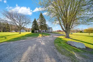 7551 Tucker Ln, Jackson, MI 49201 - Photo 2
