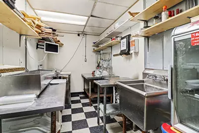 121 & 125 S James Street, Ludington, MI 49431 - Photo 24