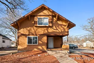 414 E Hackley Ave, Muskegon, MI 49444 - Photo 2