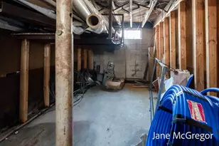 414 E Hackley Ave, Muskegon, MI 49444 - Photo 52