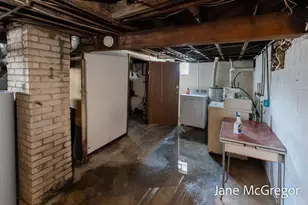 414 E Hackley Ave, Muskegon, MI 49444 - Photo 50