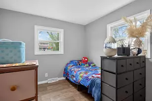 2005 Cortland Blvd, Jackson, MI 49203 - Photo 12