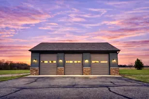 16054 Division Dr, Marshall, MI 49068 - Photo 2