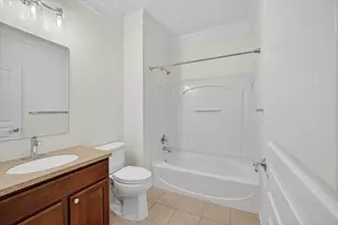 27118 Walloon Way, Brownstown, MI 48134 - Photo 24