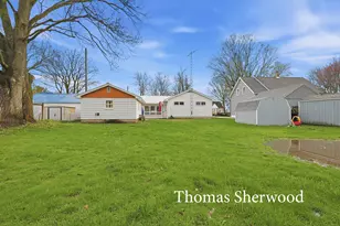 409 W Oak St, Fremont, MI 49412 - Photo 6