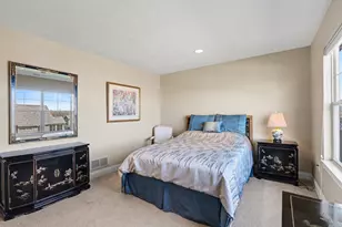 1229 Waterwalk Dr, Holland, MI 49423 - Photo 18