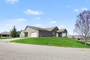 1229 Waterwalk Dr, Holland, MI 49423 - Photo 2