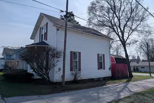 208 S Washington Ave, Ludington, MI 49431 - Photo 46