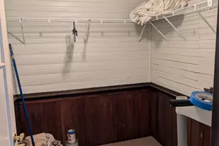 208 S Washington Ave, Ludington, MI 49431 - Photo 8