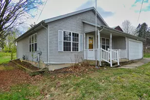 484 Graham St, Cassopolis, MI 49031 - Photo 2