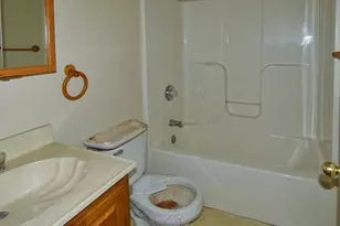 484 Graham St, Cassopolis, MI 49031 - Photo 14