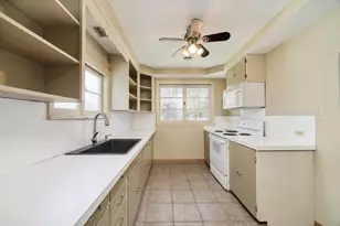 4990 Main St, Onekama, MI 49675 - Photo 28