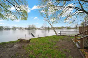 131 N Lakeside Dr, Michigan Center, MI 49254 - Photo 18
