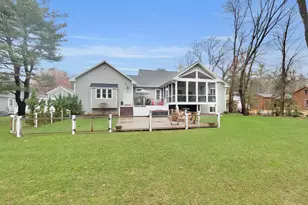 133 E Hanover St, Pentwater, MI 49449 - Photo 4