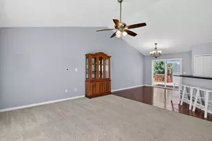 11437 Saddlebrook Cir, Pinckney, MI 48169 - Photo 6