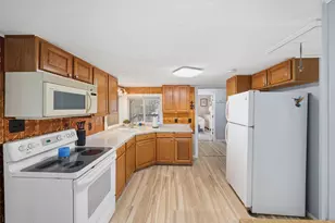 9874 Highland Dr, Montgomery, MI 49255 - Photo 6