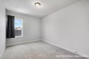6652 S South Square Ln NE, Rockford, MI 49341 - Photo 16
