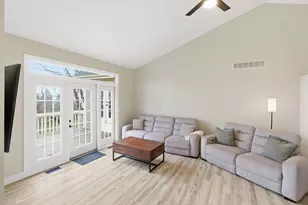 7779 Newport Dr, Clarkston, MI 48348 - Photo 12