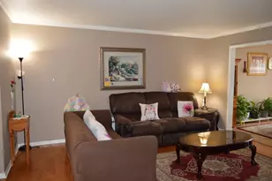 808 Church St, Fowlerville, MI 48836 - Photo 2