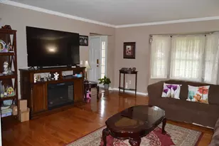 808 Church St, Fowlerville, MI 48836 - Photo 6