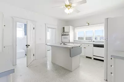 619 Lake Street, Saint Joseph, MI 49085 - Photo 8