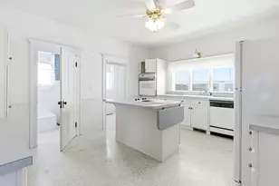619 Lake St, Saint Joseph, MI 49085 - Photo 8