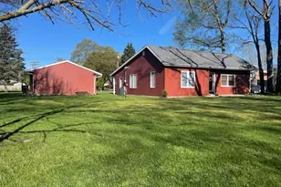 2939 Royalton Heights Rd, Saint Joseph, MI 49085 - Photo 2