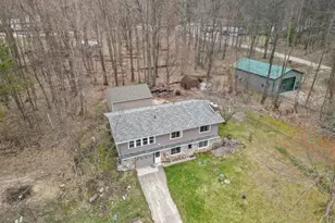10116 Lakeshore Dr, Chippewa Lake, MI 49320 - Photo 24
