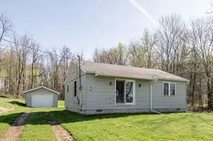 157 Peterson Dr, Gobles, MI 49055 - Photo 4