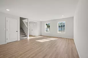 1037 Vertex Cir, Kalamazoo, MI 49009 - Photo 2