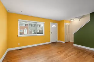 3045 Elstead St, Auburn Hills, MI 48326 - Photo 2