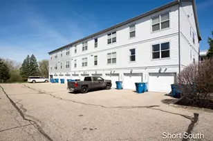 2090 Celadon Dr NE, Grand Rapids, MI 49525 - Photo 4