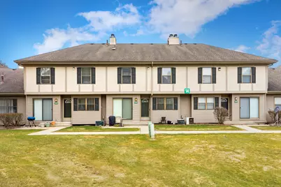 24684 Cashmere Court #136, Southfield, MI 48033 - Photo 1