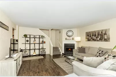 24684 Cashmere Court #136, Southfield, MI 48033 - Photo 2