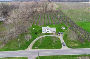 8263 S Scottdale Rd, Berrien Springs, MI 49103 - Photo 8