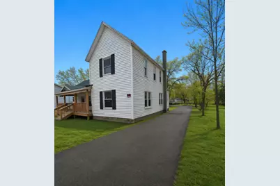 217 Lincoln Street, Allegan, MI 49010 - Photo 2