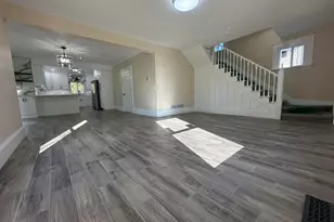 556 Cooper St, Jackson, MI 49201 - Photo 6
