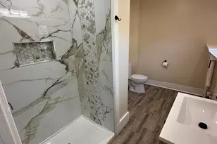 556 Cooper St, Jackson, MI 49201 - Photo 6