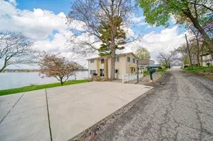 425 Oakwood Ave, Clark Lake, MI 49234 - Photo 72