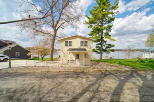 425 Oakwood Ave, Clark Lake, MI 49234 - Photo 66