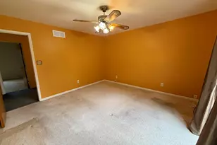 27420 Milton Ave, Warren, MI 48092 - Photo 16