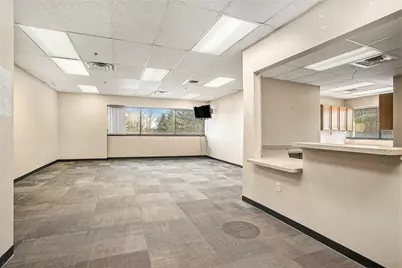 2845 Capital Avenue SW #201, Battle Creek, MI 49015 - Photo 6