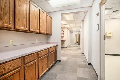 2845 Capital Avenue SW #201, Battle Creek, MI 49015 - Photo 14
