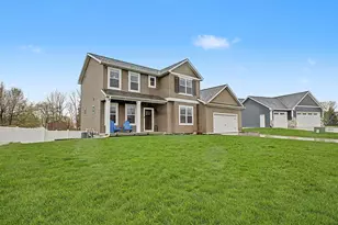 202 E Thorn Hill Ct, Hastings, MI 49058 - Photo 32