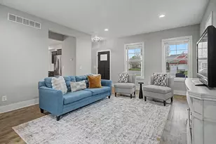 202 E Thorn Hill Ct, Hastings, MI 49058 - Photo 8