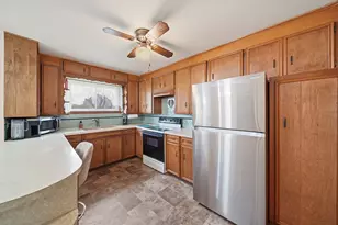 325 Seminole Pl, Jackson, MI 49202 - Photo 16