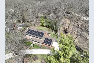 2854 Parkridge Drive, Ann Arbor, MI 48103 - Photo 2
